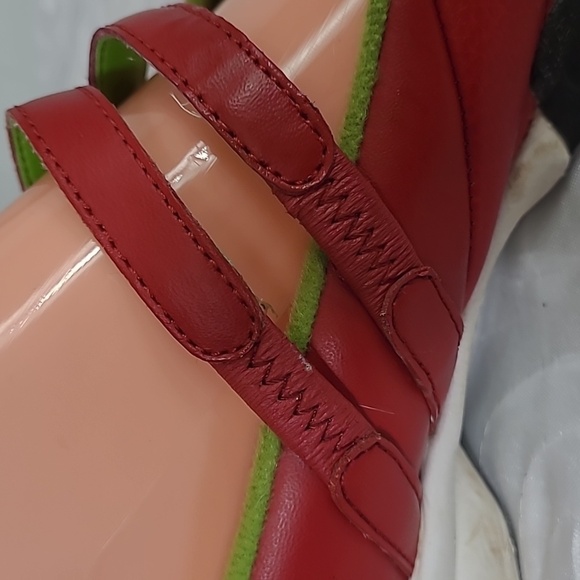 EARTH Red Leather Mary Jane Slip On Comfort Walking Double Strap Flats Size 10 - Picture 5 of 12